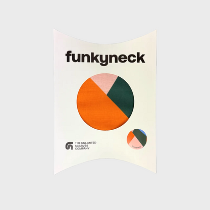 Packaging del fular Escuadra naranja, rosa, azul, verde, violeta y negro de FunkyNeck
